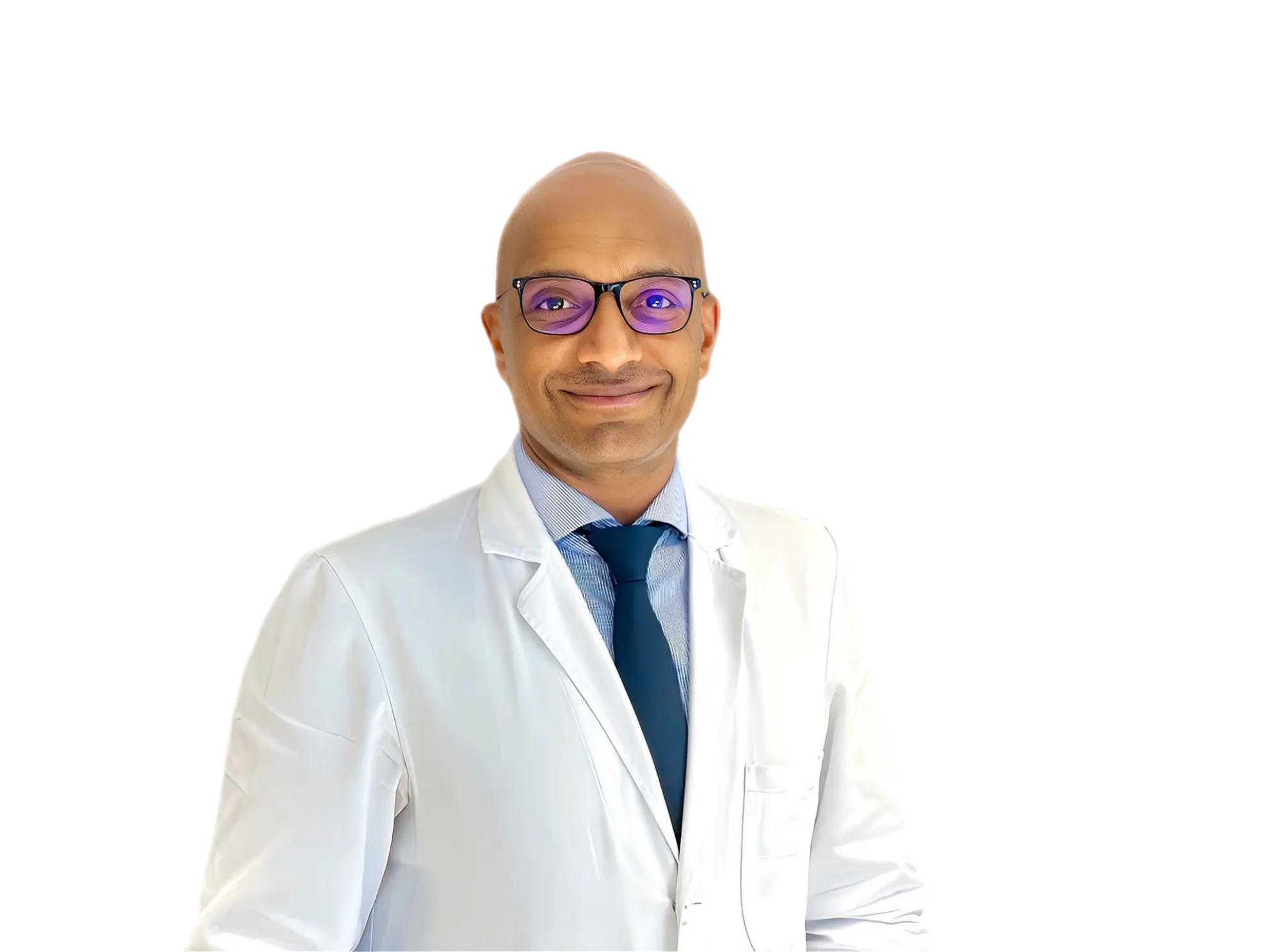 Hamo Kenawy shoulder specialist in Dubai with international certifications and experience in shoulder surgery