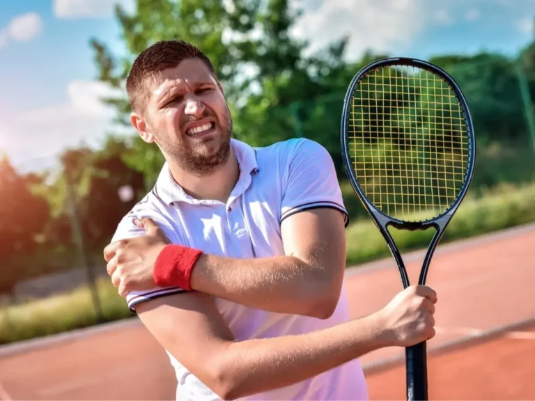 shoulder sports injury treatment Dubai athlete shoulder pain rotator cuff sports injury
